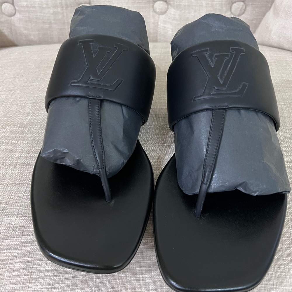 Louis Vuitton Drapy Flat Thong size 41 BNIB